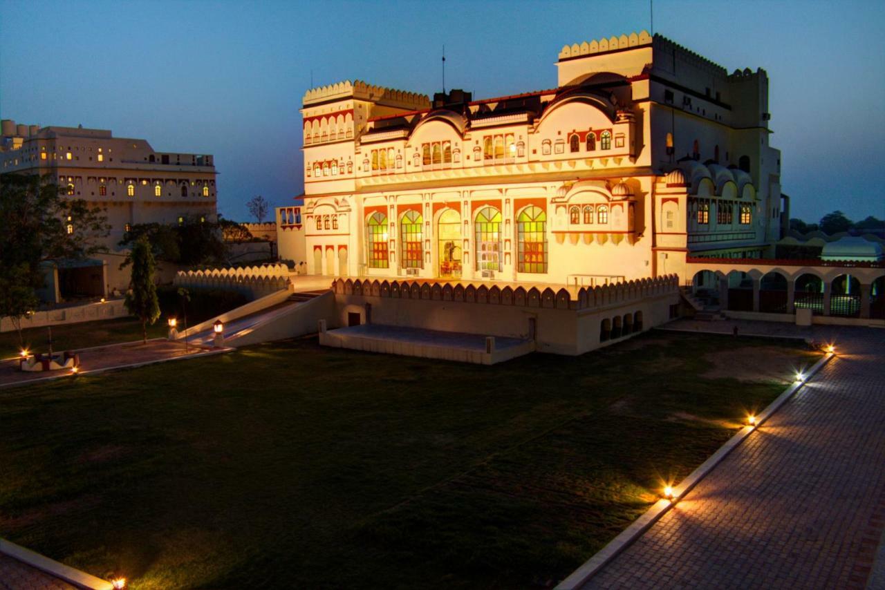 Amritara Surajgarh Fort Bagian luar foto